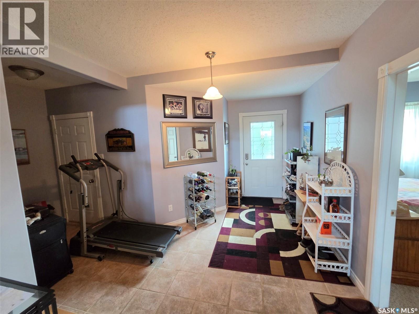 8 Cocapa Avenue, Kenosee Lake, Saskatchewan  S0C 2S0 - Photo 2 - SK045393