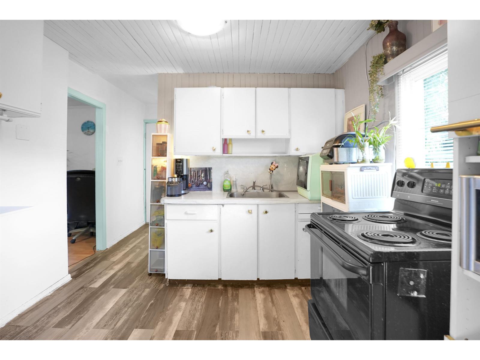 942 Lee Street, White Rock, British Columbia  V4B 4N8 - Photo 7 - R3154273