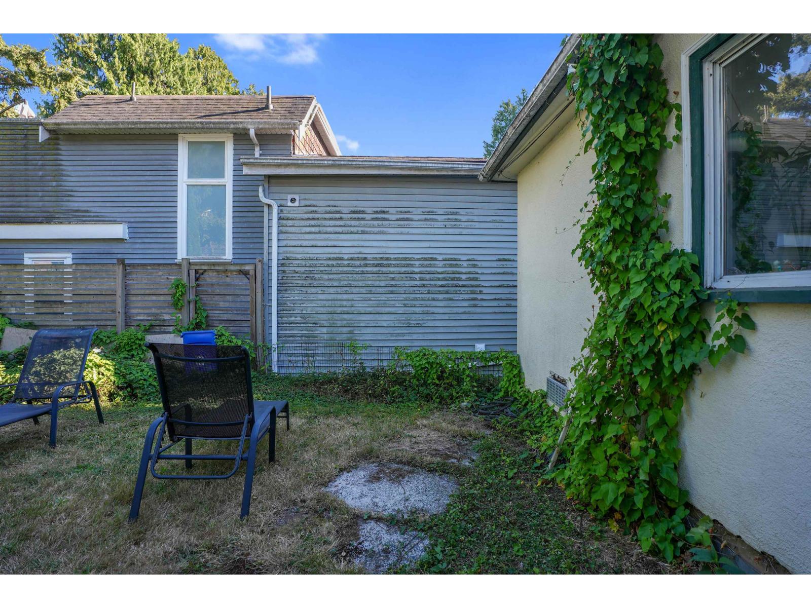 942 Lee Street, White Rock, British Columbia  V4B 4N8 - Photo 13 - R3154273