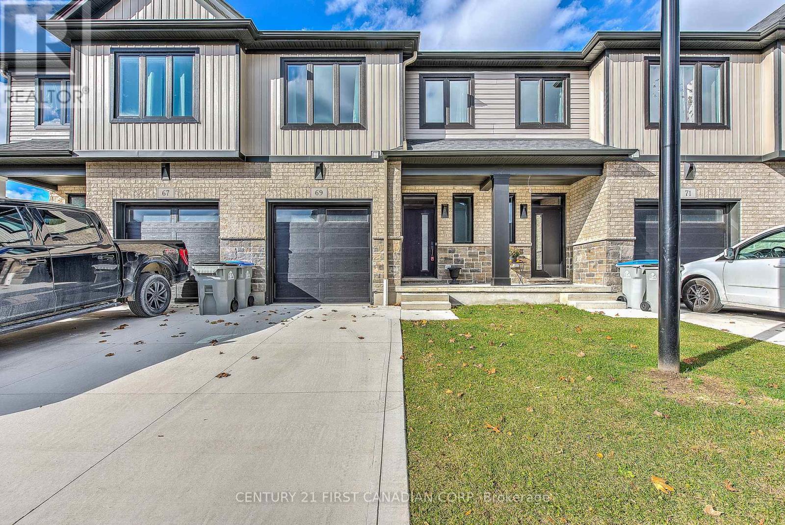 69 - 601 LIONS PARK DRIVE, Strathroy-Caradoc, Ontario