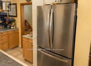 14 Glanworth Avenue, St. Thomas, Ontario  N5R 1E7 - Photo 5 - X13672566