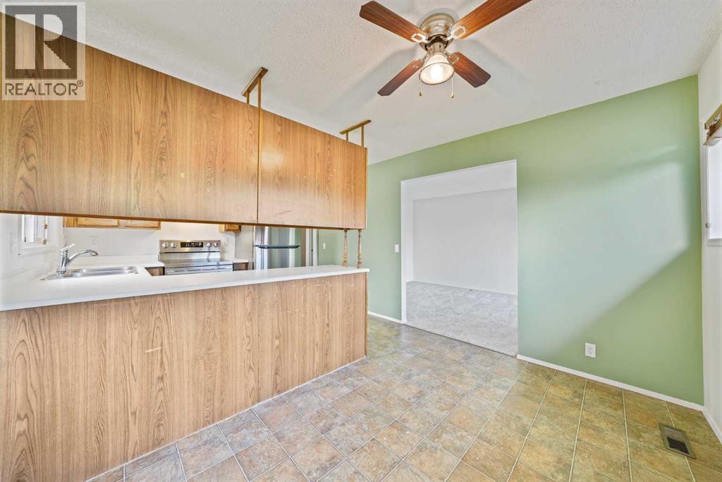 2164 Summerfield Boulevard SE, Airdrie, Alberta  T4B 1X5 - Photo 10 - A2313901