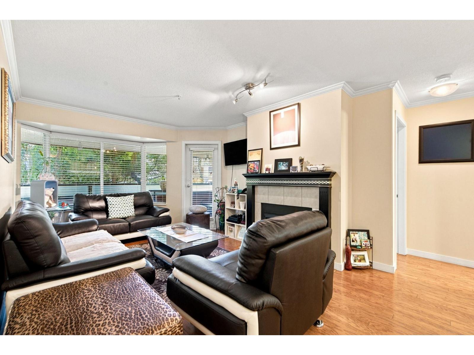 105 2958 Trethewey Street, Abbotsford, British Columbia  V2T 6P6 - Photo 3 - R3155236