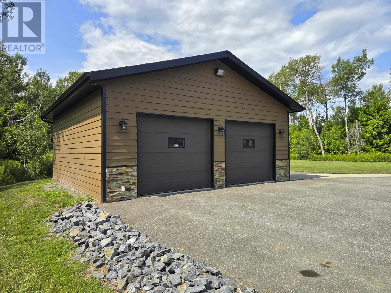 6065 Loch Lomond Road, Thunder, Ontario  P7J 1E7 - Photo 40 - TB2602350