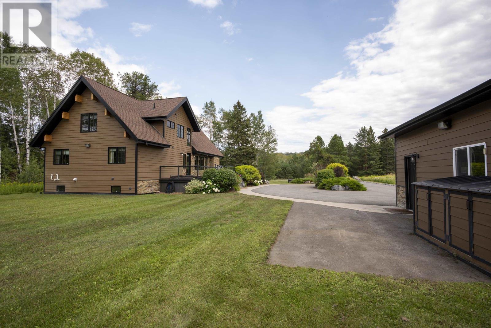 6065 Loch Lomond Road, Thunder, Ontario  P7J 1E7 - Photo 41 - TB2602350