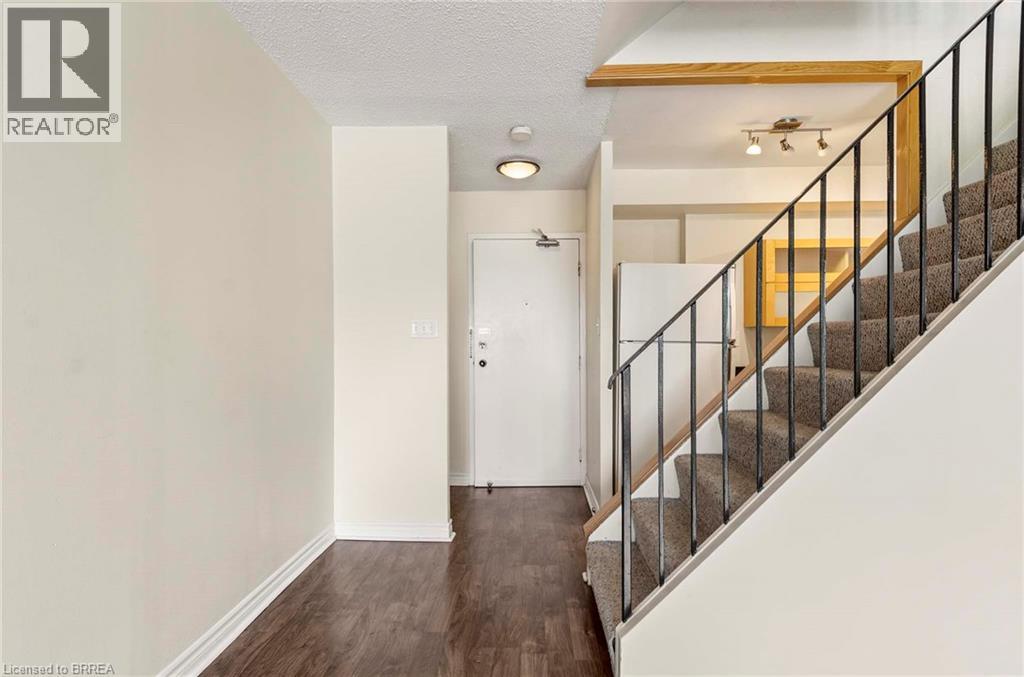 36 Hayhurst Road Unit# 301, Brantford, Ontario  N3R 6Y9 - Photo 5 - 40855267