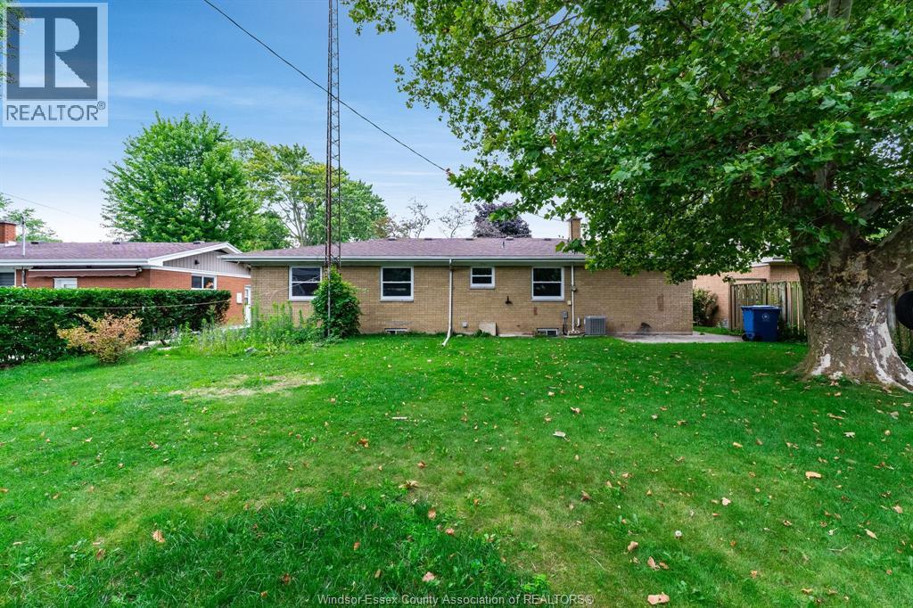 118 Queens, Leamington, Ontario  N8H 3H4 - Photo 36 - 26019054