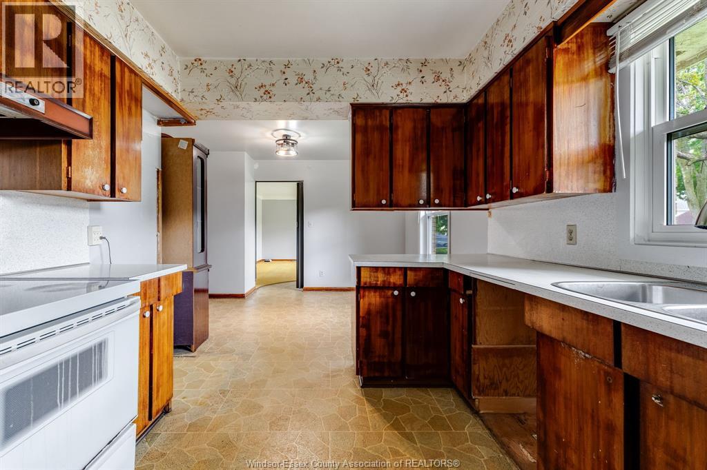 118 Queens, Leamington, Ontario  N8H 3H4 - Photo 8 - 26019054
