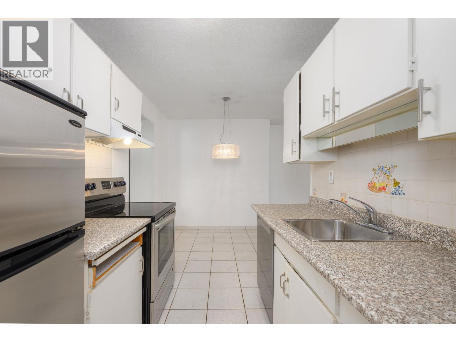 302 214 E 15th Street, North Vancouver, British Columbia  V7L 2R3 - Photo 15 - R3155504