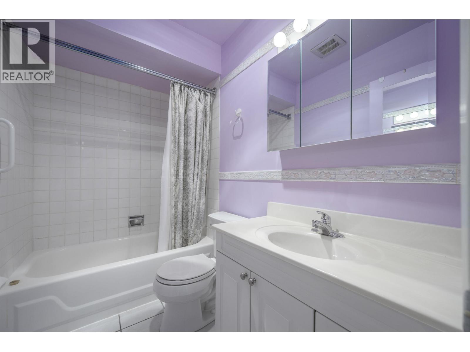 302 214 E 15th Street, North Vancouver, British Columbia  V7L 2R3 - Photo 20 - R3155504