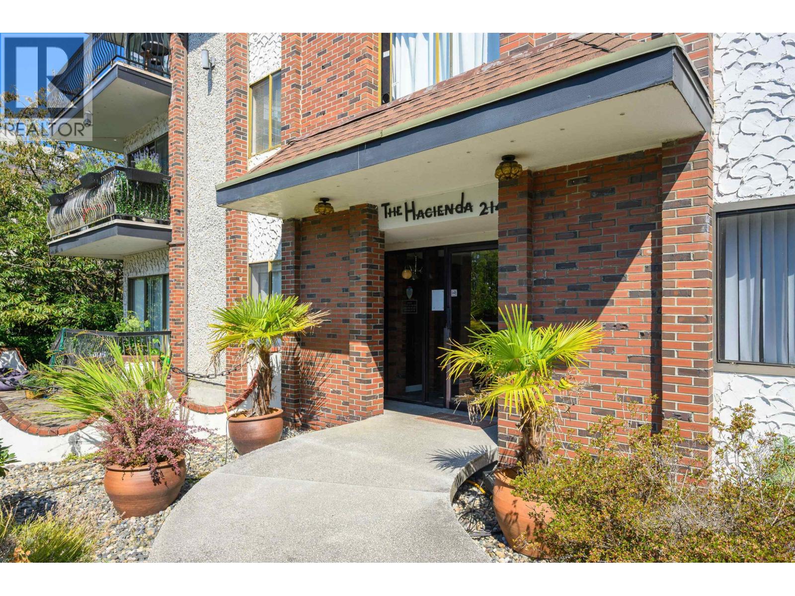 302 214 E 15th Street, North Vancouver, British Columbia  V7L 2R3 - Photo 23 - R3155504