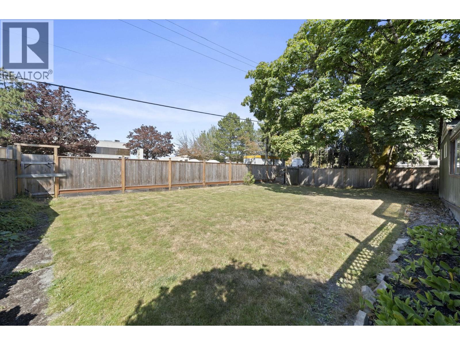 6731 Camsell Crescent, Richmond, British Columbia  V7C 2M9 - Photo 30 - R3155512