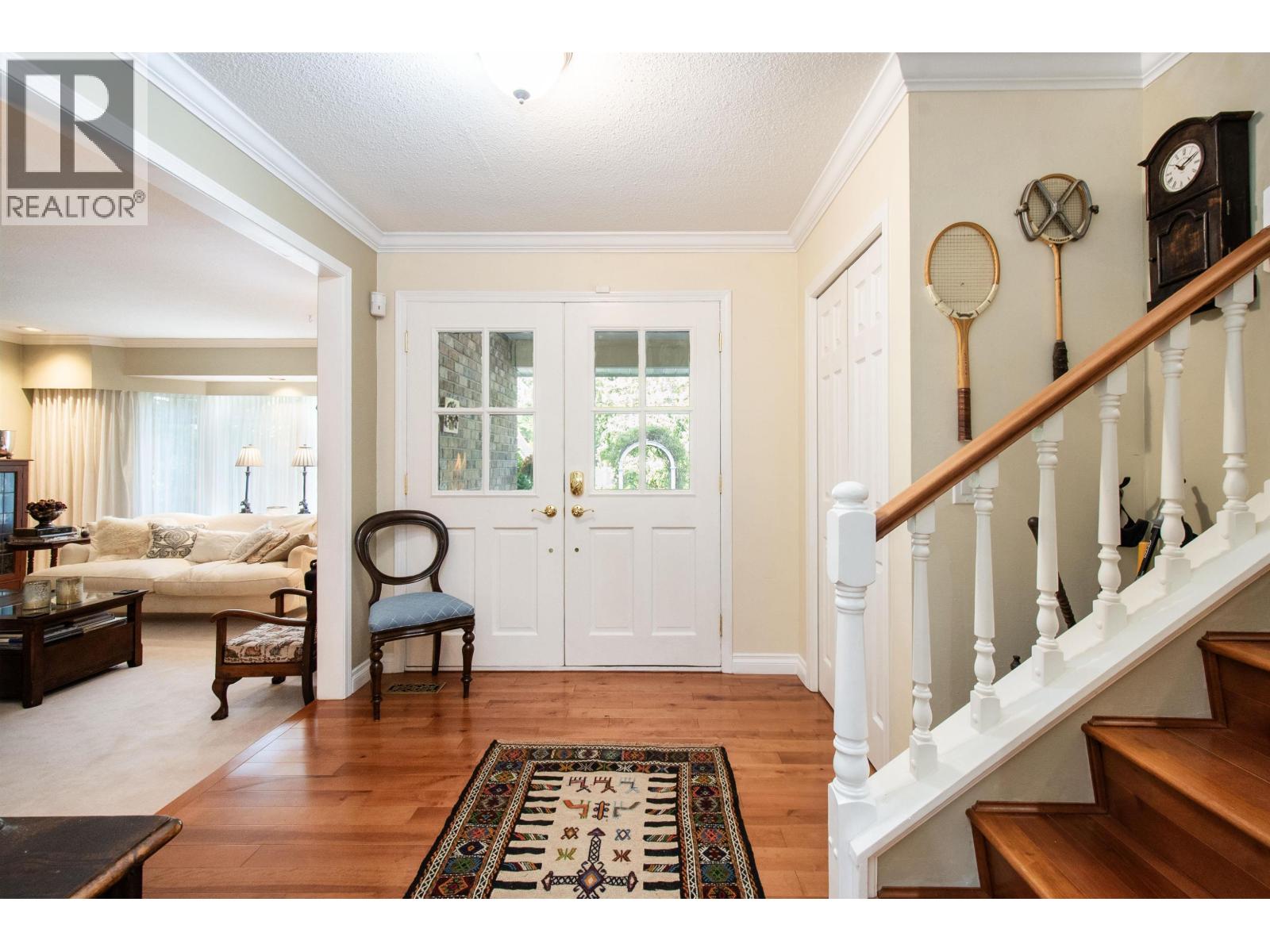 4594 Teviot Place, North Vancouver, British Columbia V7R 4M5 - Photo 3 - R3155531