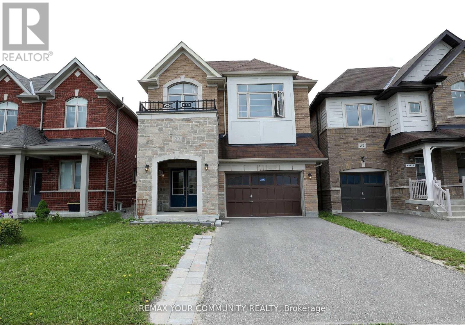 39 Kavanagh Avenue, East Gwillimbury, Ontario  L9N 0P6 - Photo 2 - N13533060