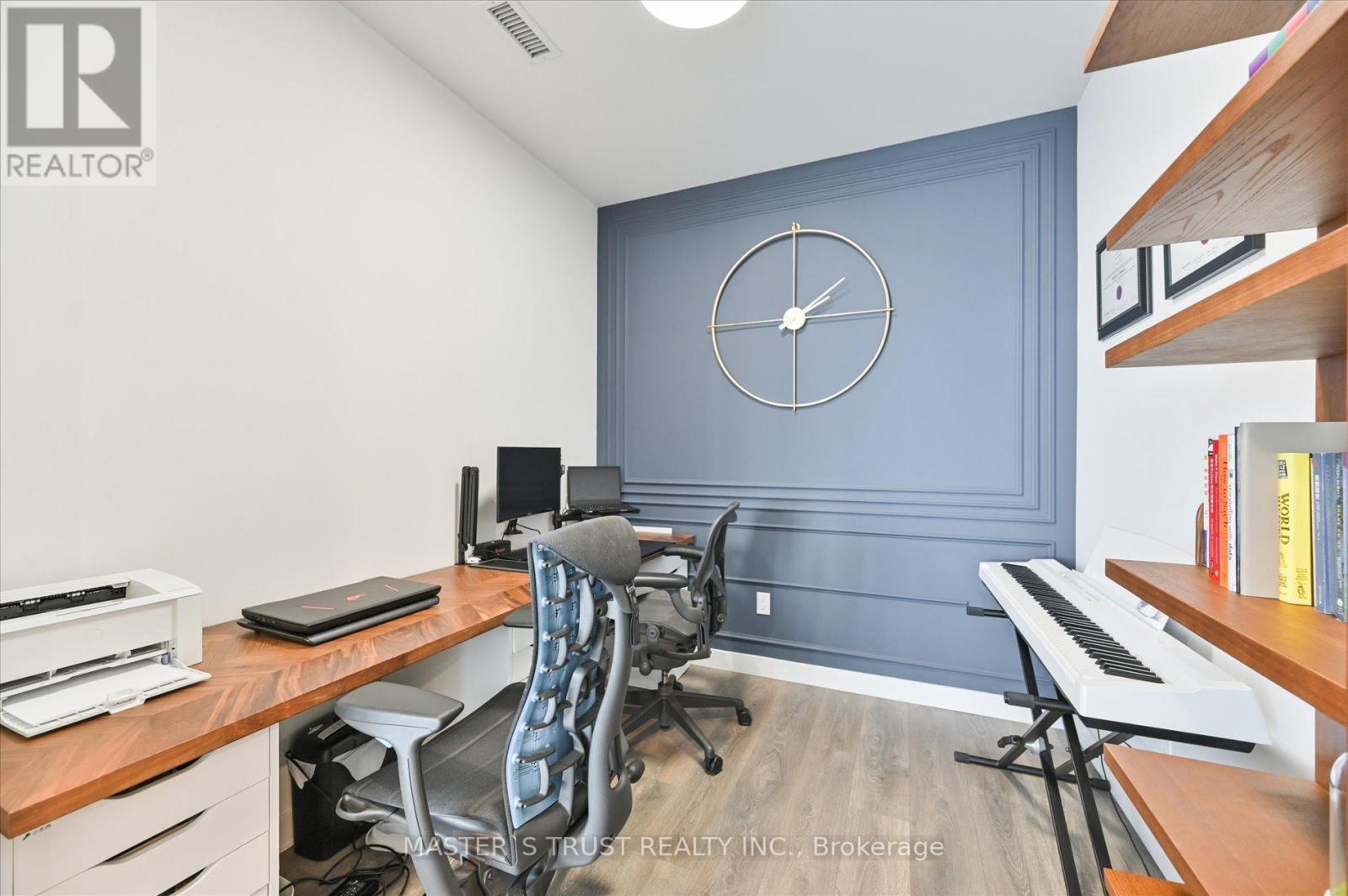 Ph5801 - 8 Eglinton Avenue E, Toronto, Ontario M4P 0C1 - Photo 25 - C13672528