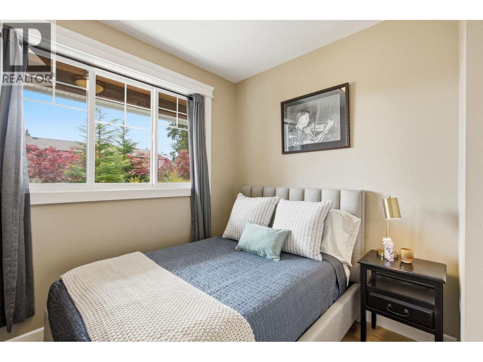 9336 Jorgensen Place, Halfmoon Bay, British Columbia  V7Z 1B4 - Photo 19 - R3155526