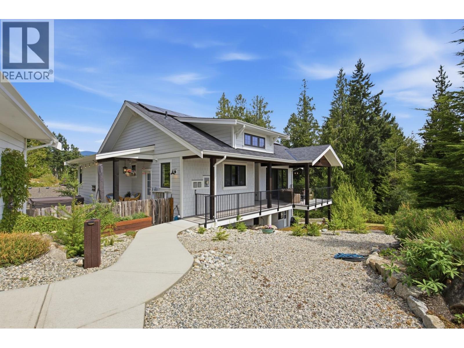 9336 Jorgensen Place, Halfmoon Bay, British Columbia  V7Z 1B4 - Photo 32 - R3155526