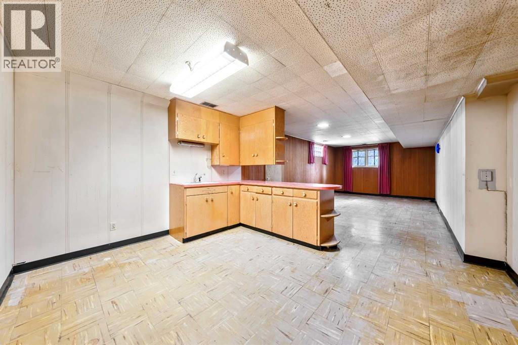 2720 32 Avenue SW, Calgary, Alberta  T3E 0W2 - Photo 15 - A2336001