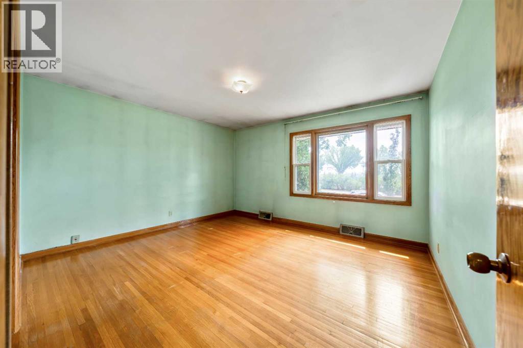 2720 32 Avenue SW, Calgary, Alberta  T3E 0W2 - Photo 10 - A2336001