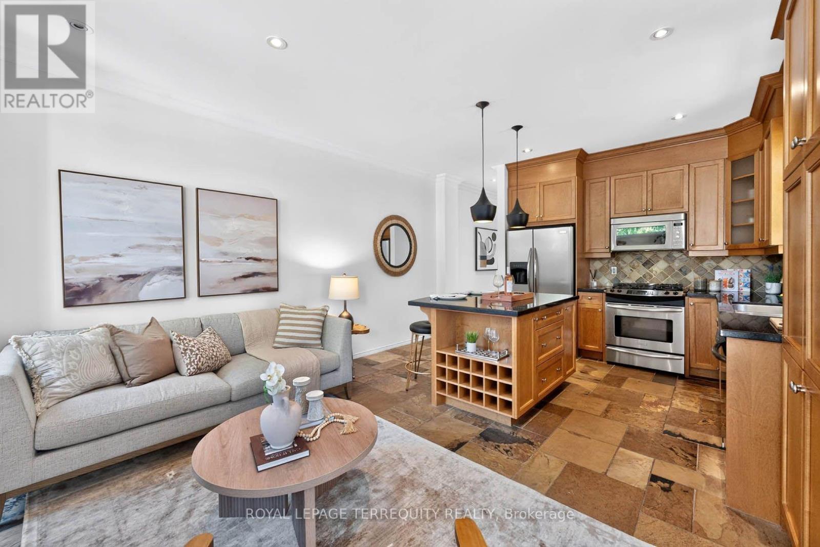 40 Whistle Post Street, Toronto, Ontario  M4E 3W8 - Photo 10 - E13672472
