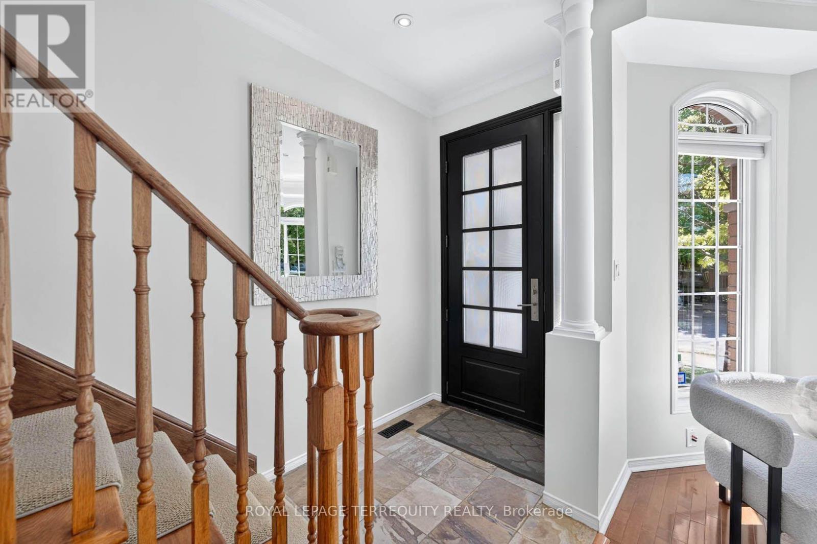 40 Whistle Post Street, Toronto, Ontario  M4E 3W8 - Photo 3 - E13672472