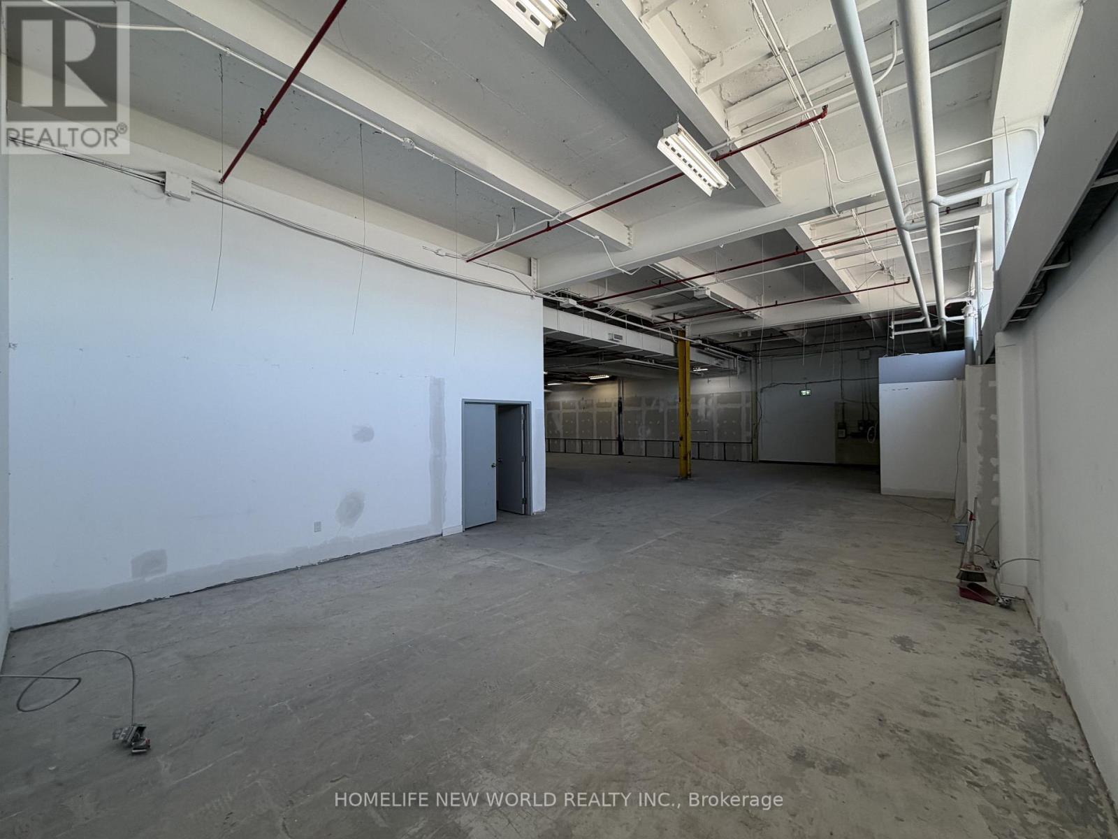 South Warehouse - 41 Metropolitan Road, Toronto, Ontario M1R 2T5 - Photo 10 - E13672522