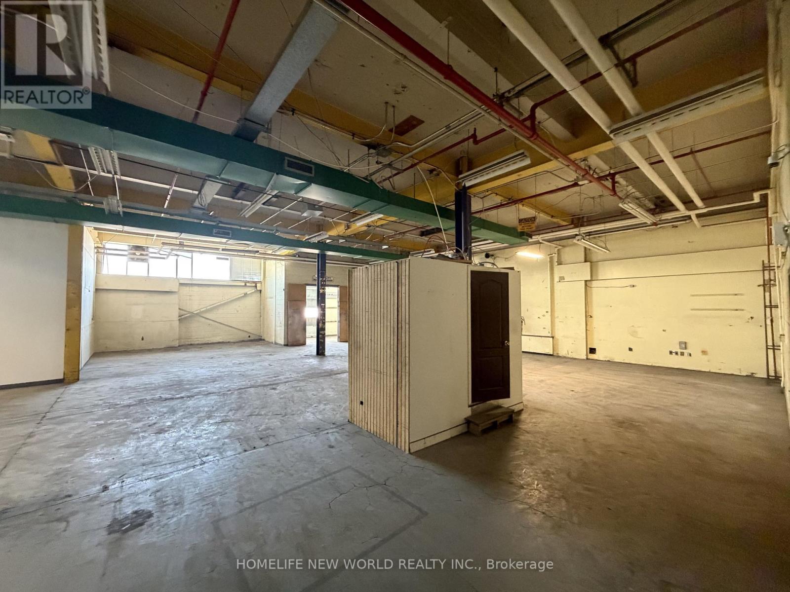 South Warehouse - 41 Metropolitan Road, Toronto, Ontario M1R 2T5 - Photo 16 - E13672522