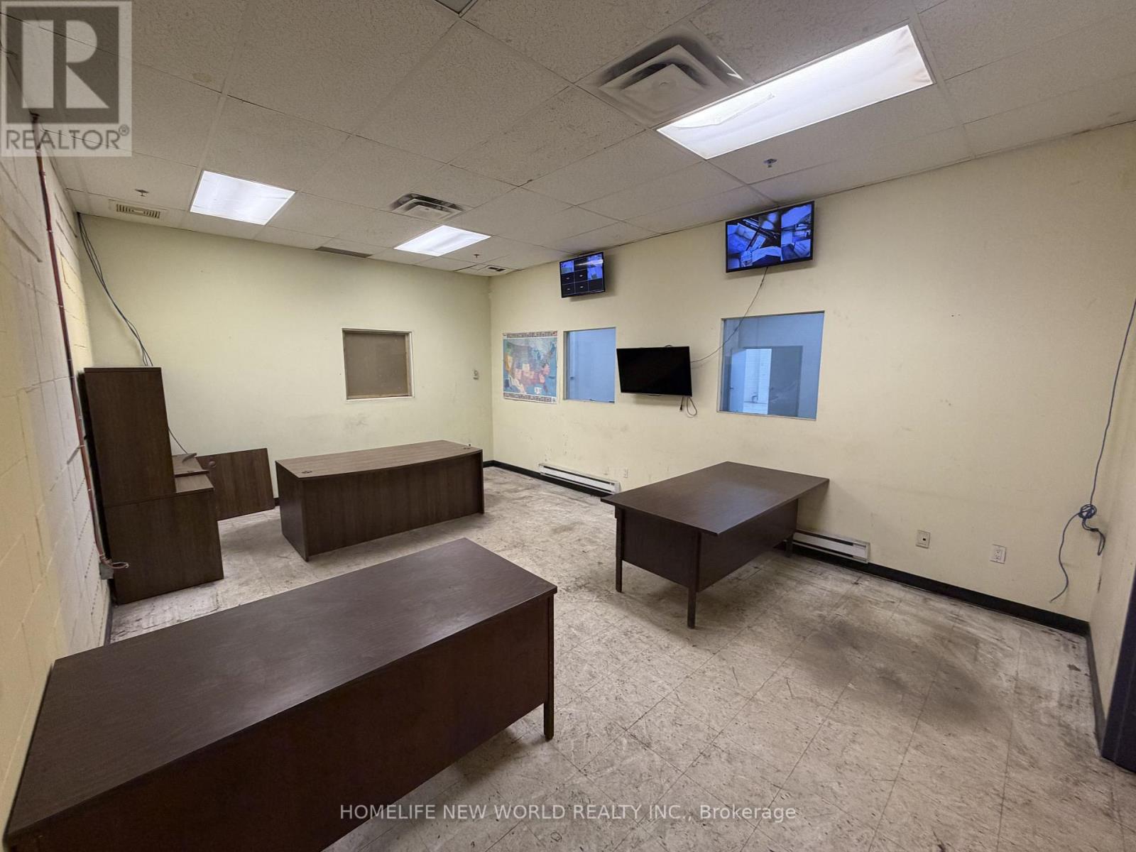 South Warehouse - 41 Metropolitan Road, Toronto, Ontario M1R 2T5 - Photo 18 - E13672522