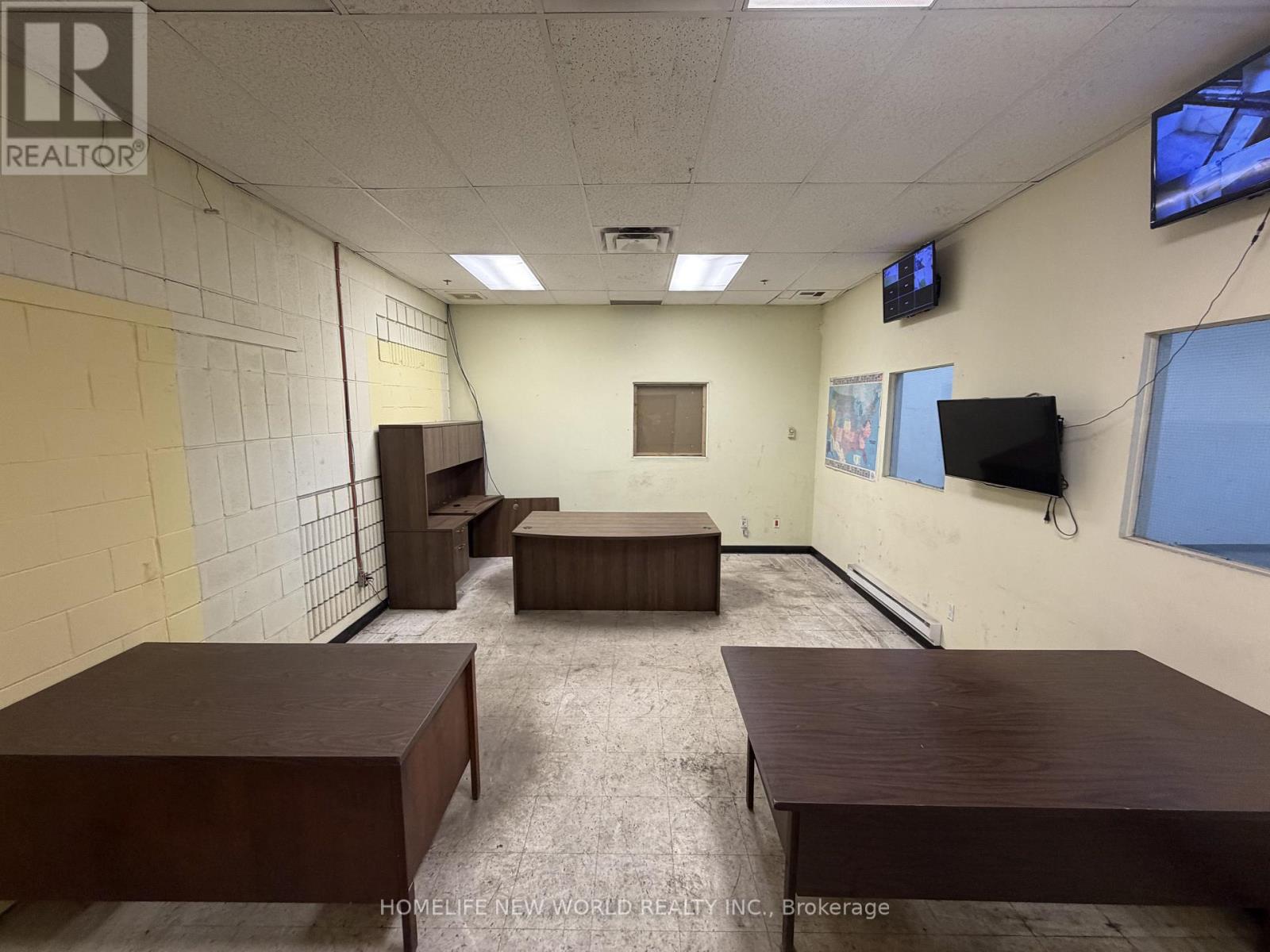 South Warehouse - 41 Metropolitan Road, Toronto, Ontario M1R 2T5 - Photo 19 - E13672522