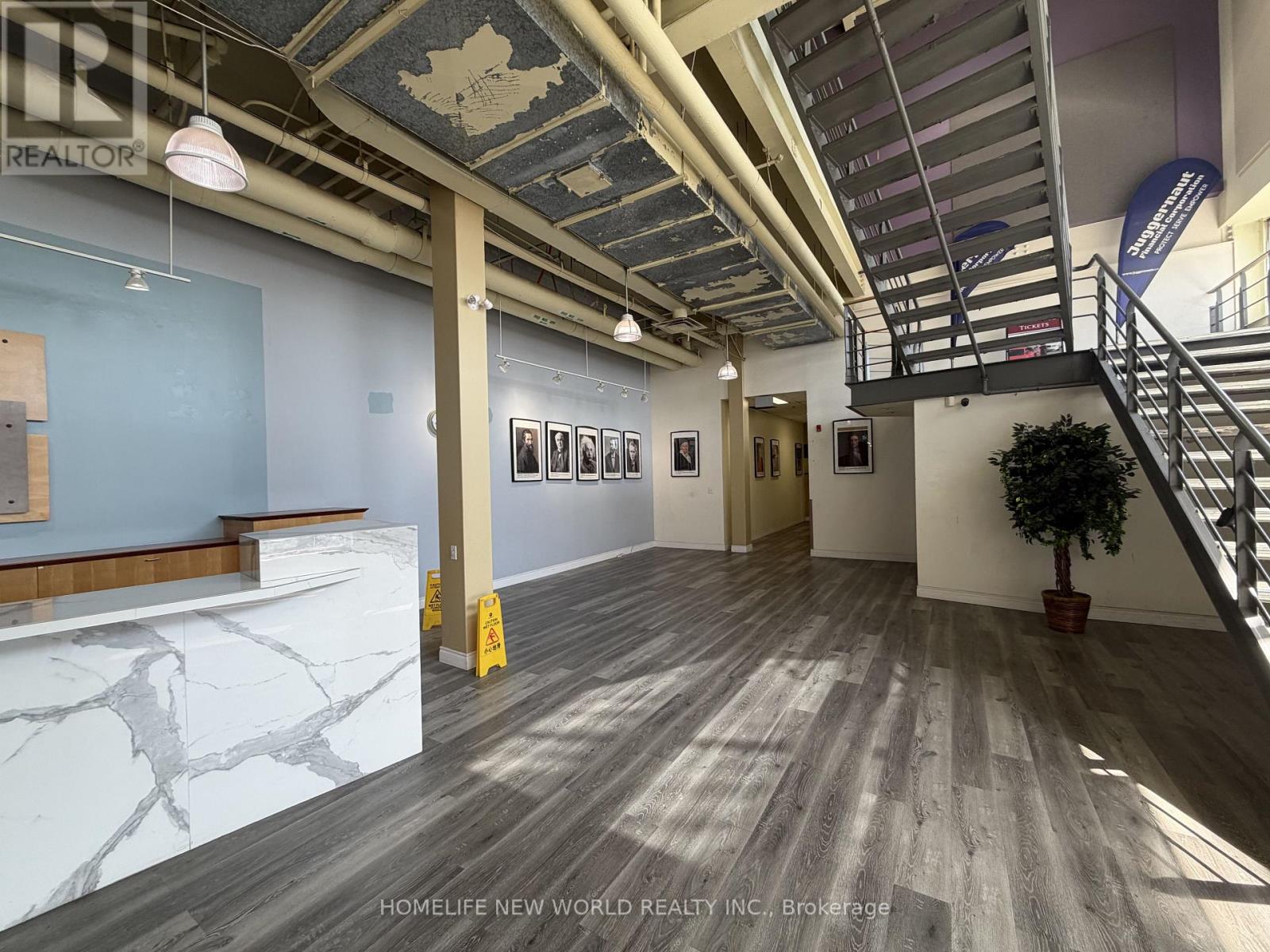 South Warehouse - 41 Metropolitan Road, Toronto, Ontario M1R 2T5 - Photo 3 - E13672522