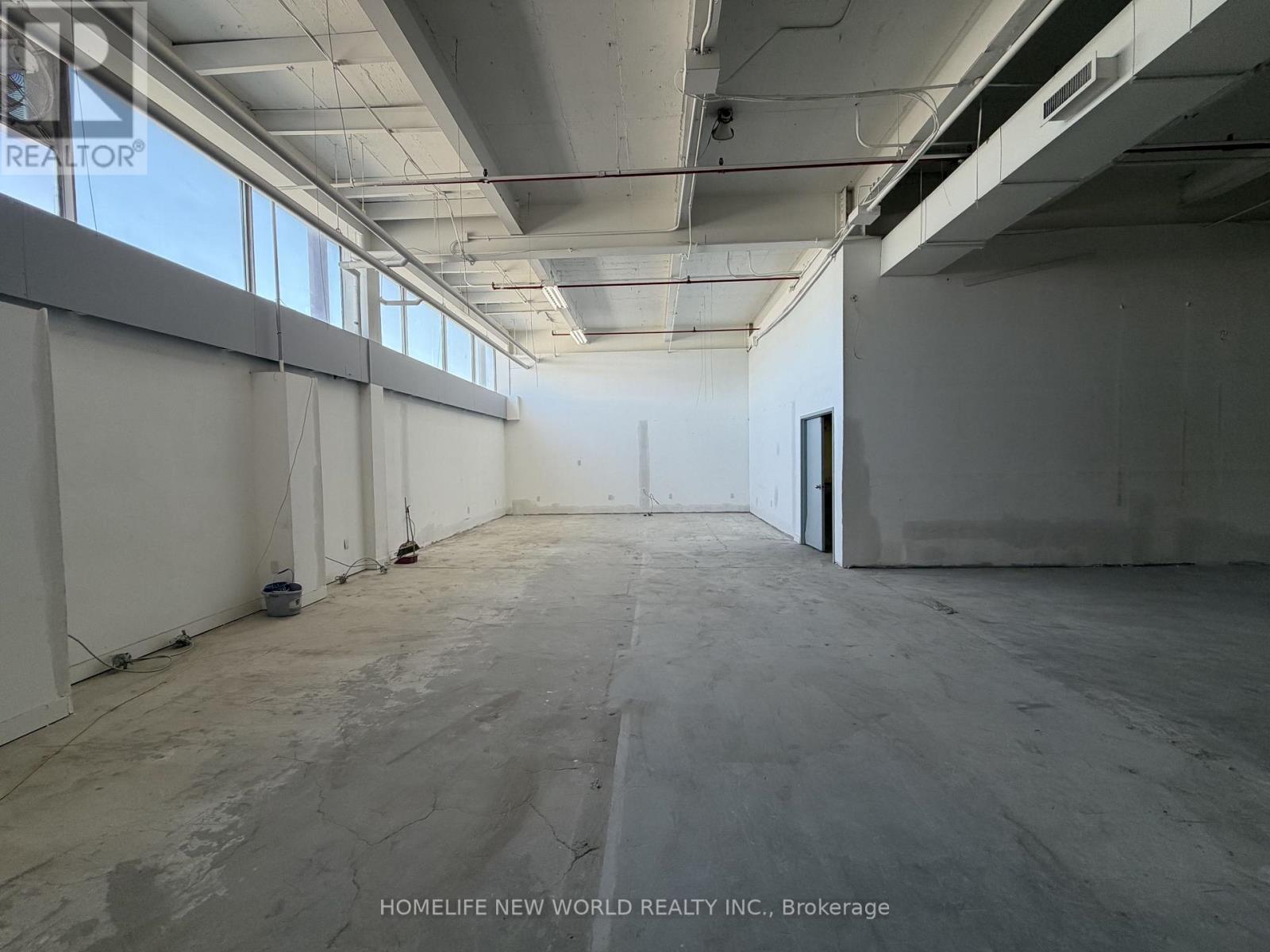 South Warehouse - 41 Metropolitan Road, Toronto, Ontario M1R 2T5 - Photo 31 - E13672522