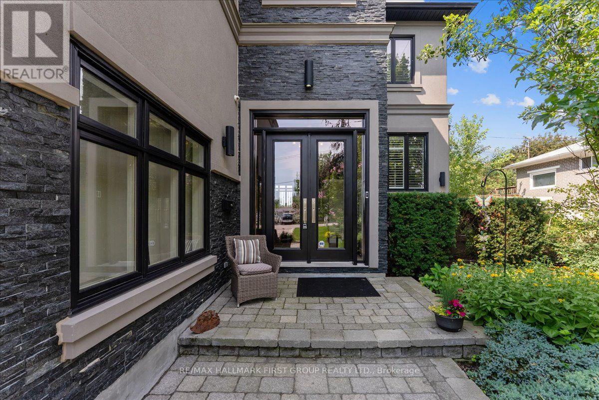 830 Fairview Avenue, Pickering, Ontario  L1W 1M8 - Photo 4 - E13672572
