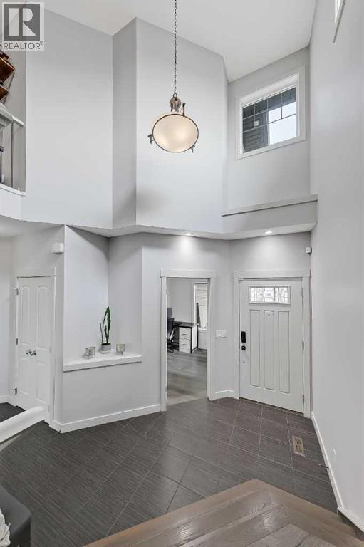 268 Rainbow Falls Way, Chestermere, Alberta  T1X 0T1 - Photo 6 - A2336303