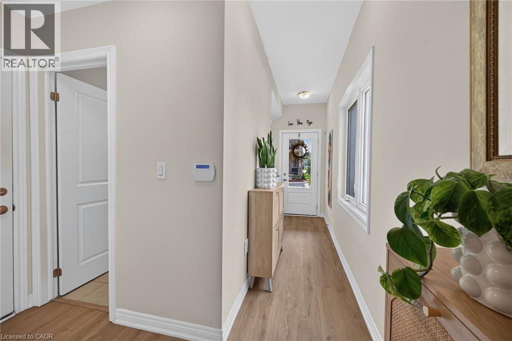 40 Zinfandel Drive Unit# 35, Hamilton, Ontario  L8E 0L1 - Photo 6 - 40855474