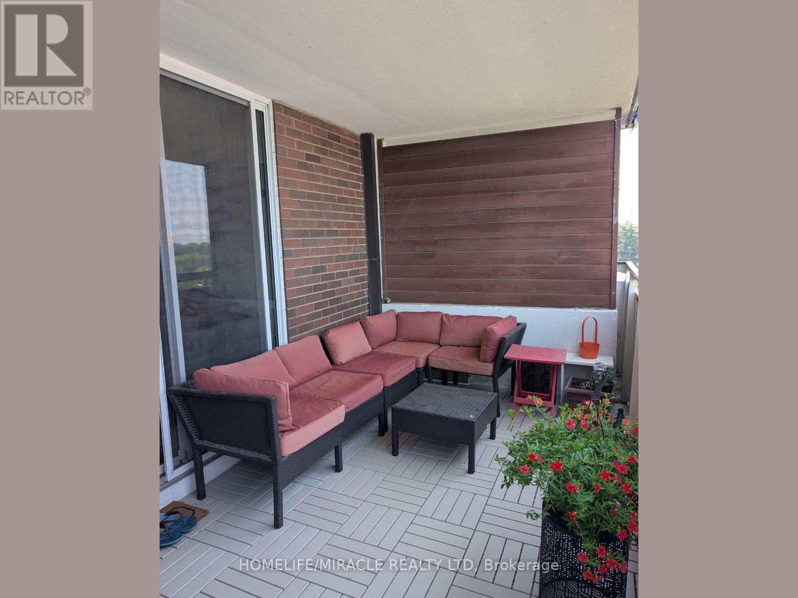 906 - 1 Royal Orchard Boulevard, Markham (Royal Orchard), Ontario  L3T 3C2 - Photo 12 - N13672516