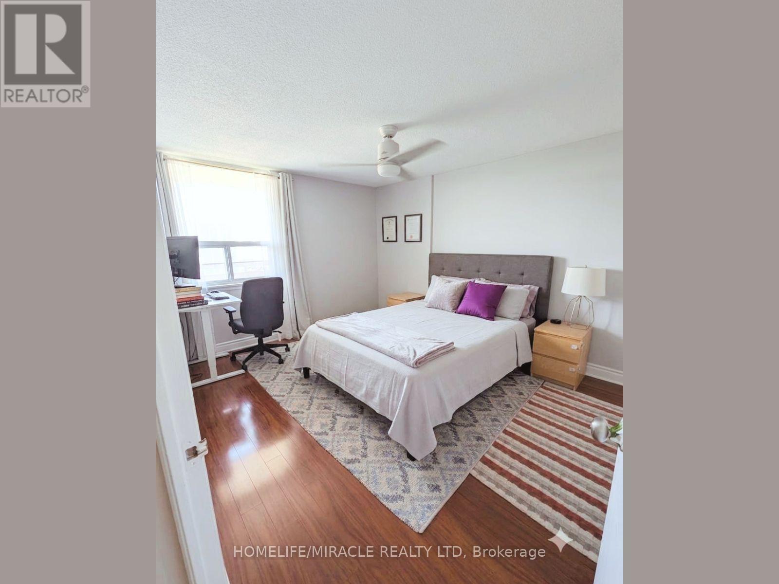 906 - 1 Royal Orchard Boulevard, Markham (Royal Orchard), Ontario  L3T 3C2 - Photo 3 - N13672516