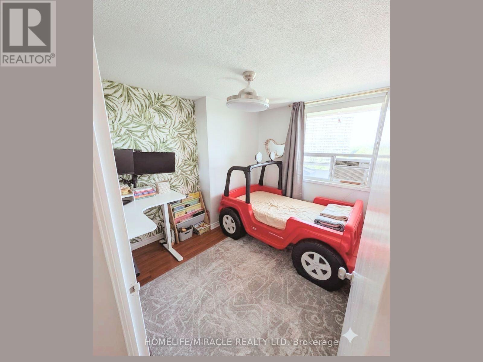 906 - 1 Royal Orchard Boulevard, Markham (Royal Orchard), Ontario  L3T 3C2 - Photo 5 - N13672516