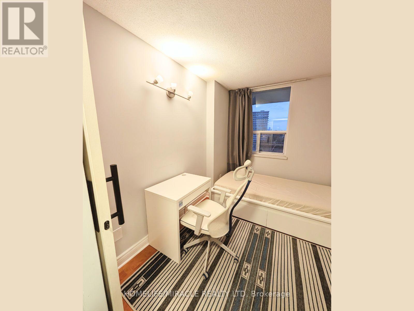 906 - 1 Royal Orchard Boulevard, Markham (Royal Orchard), Ontario  L3T 3C2 - Photo 7 - N13672516