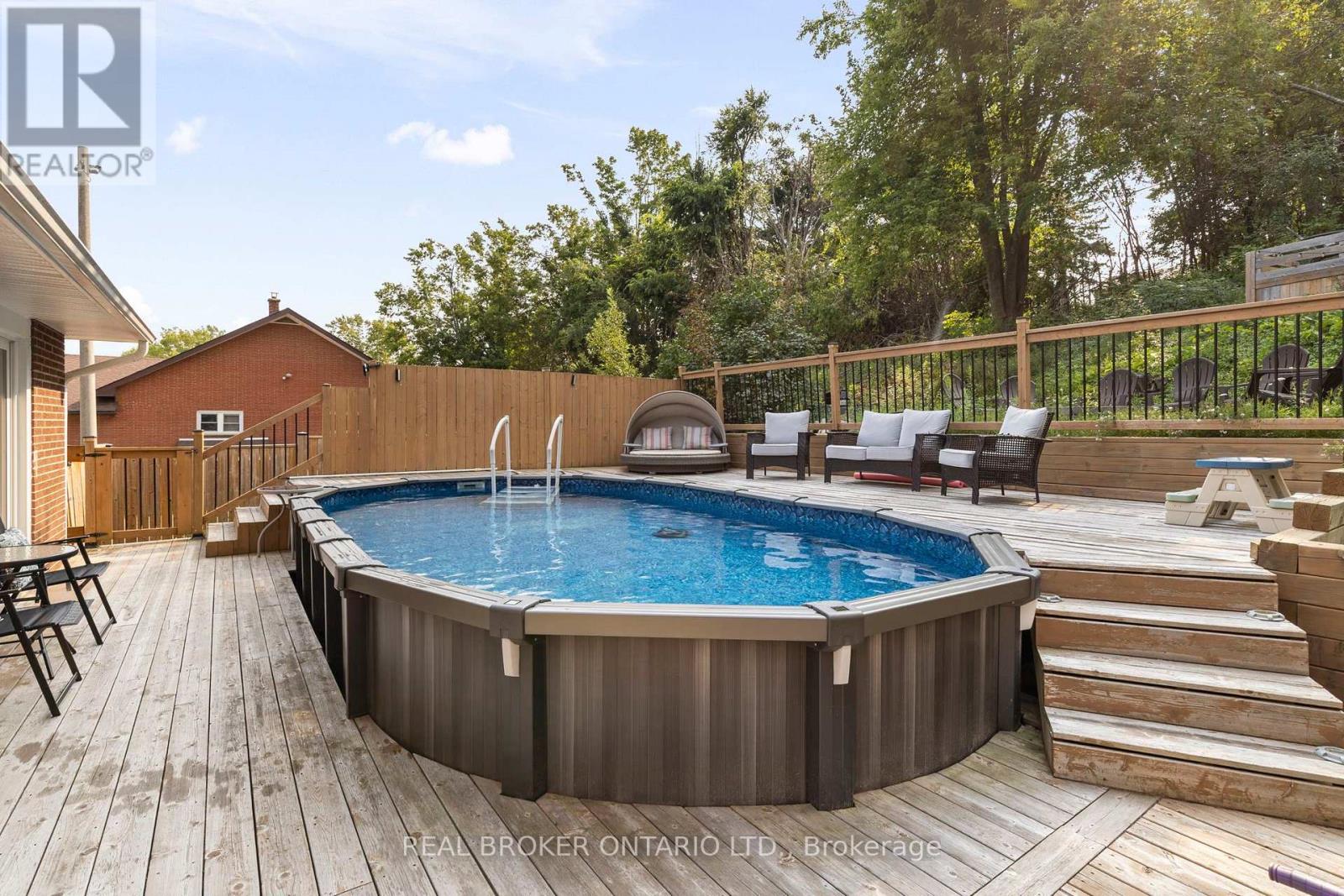 92 QUINN AVENUE, Orillia, Ontario