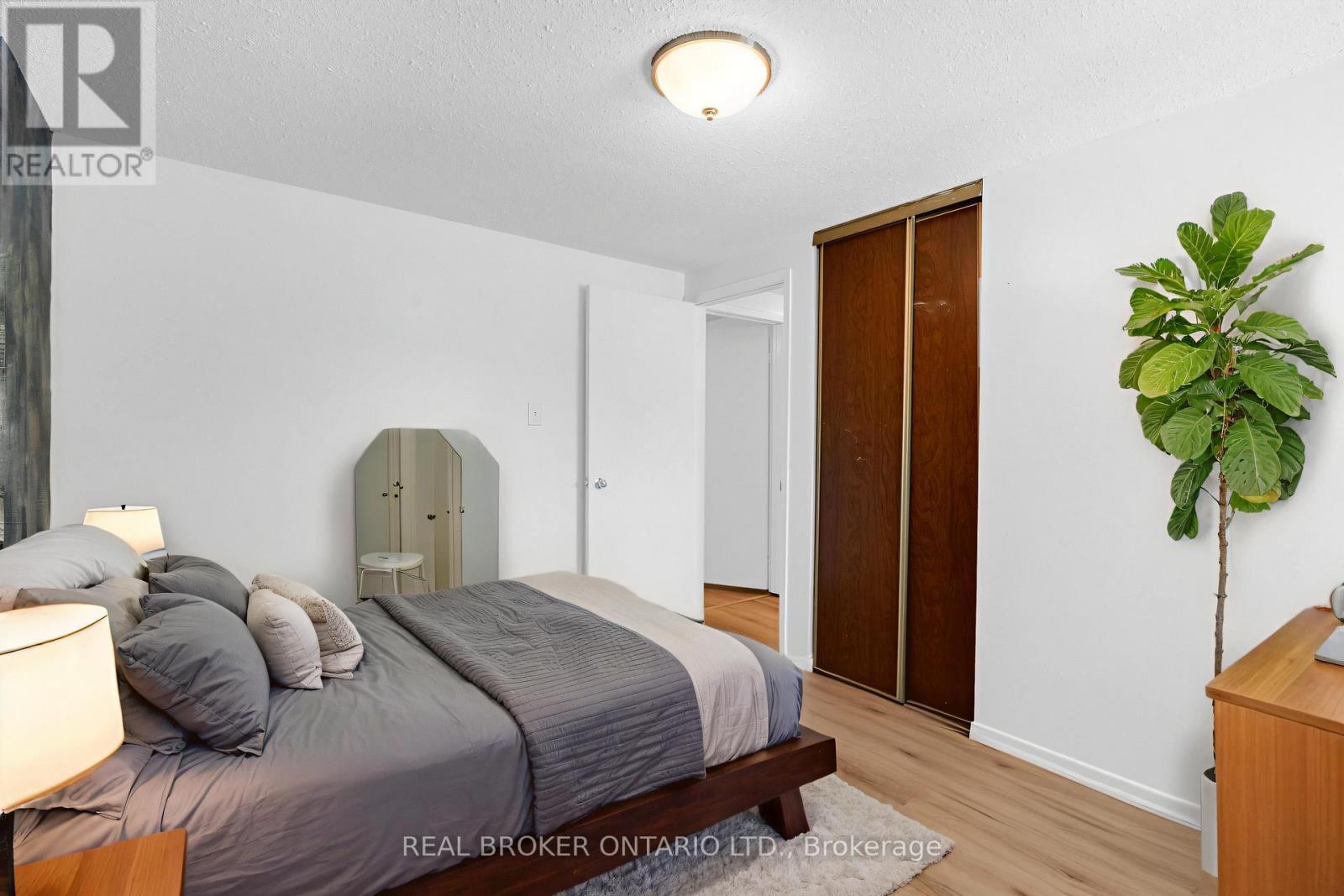 57 Bernick Drive, Barrie, Ontario L4M 5C1 - Photo 22 - S13672564