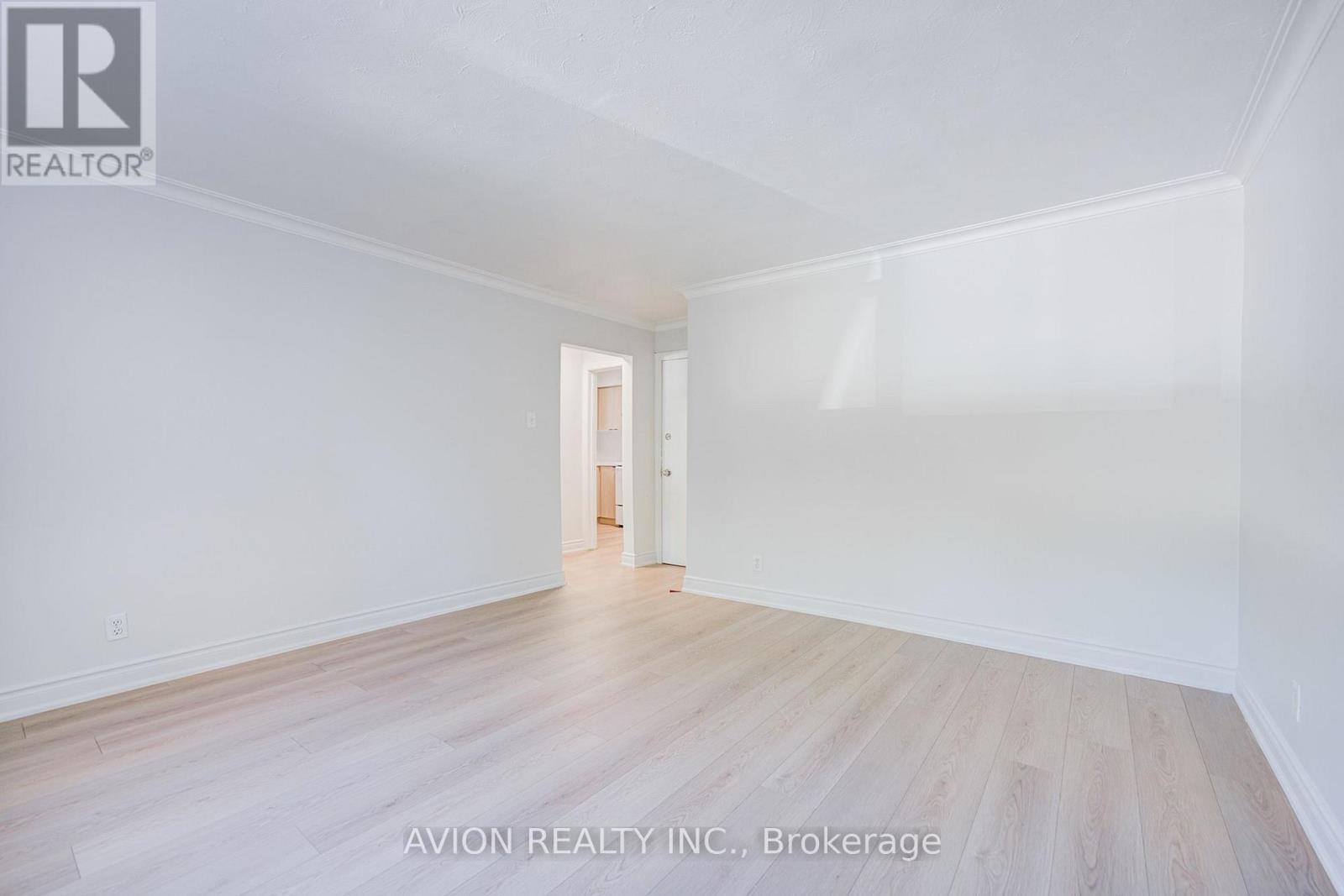 Unit 4 - 882 Broadview Avenue, Toronto, Ontario M4K 2R1 - Photo 10 - E13647462