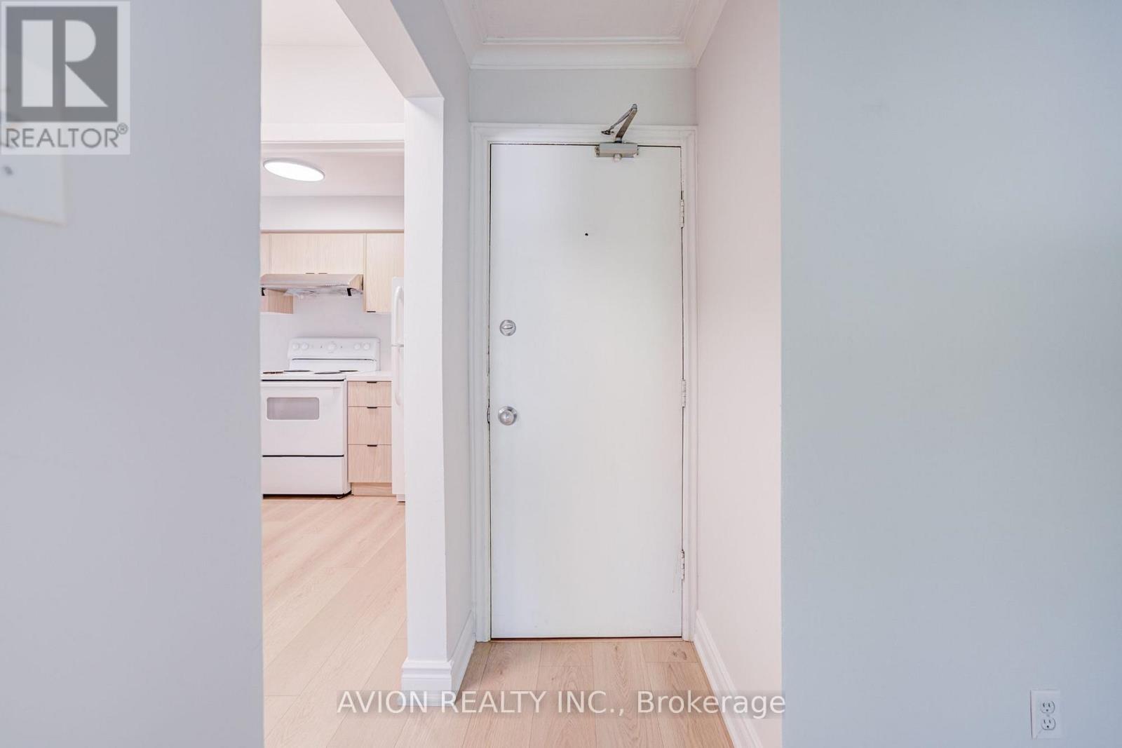 Unit 4 - 882 Broadview Avenue, Toronto, Ontario M4K 2R1 - Photo 5 - E13647462