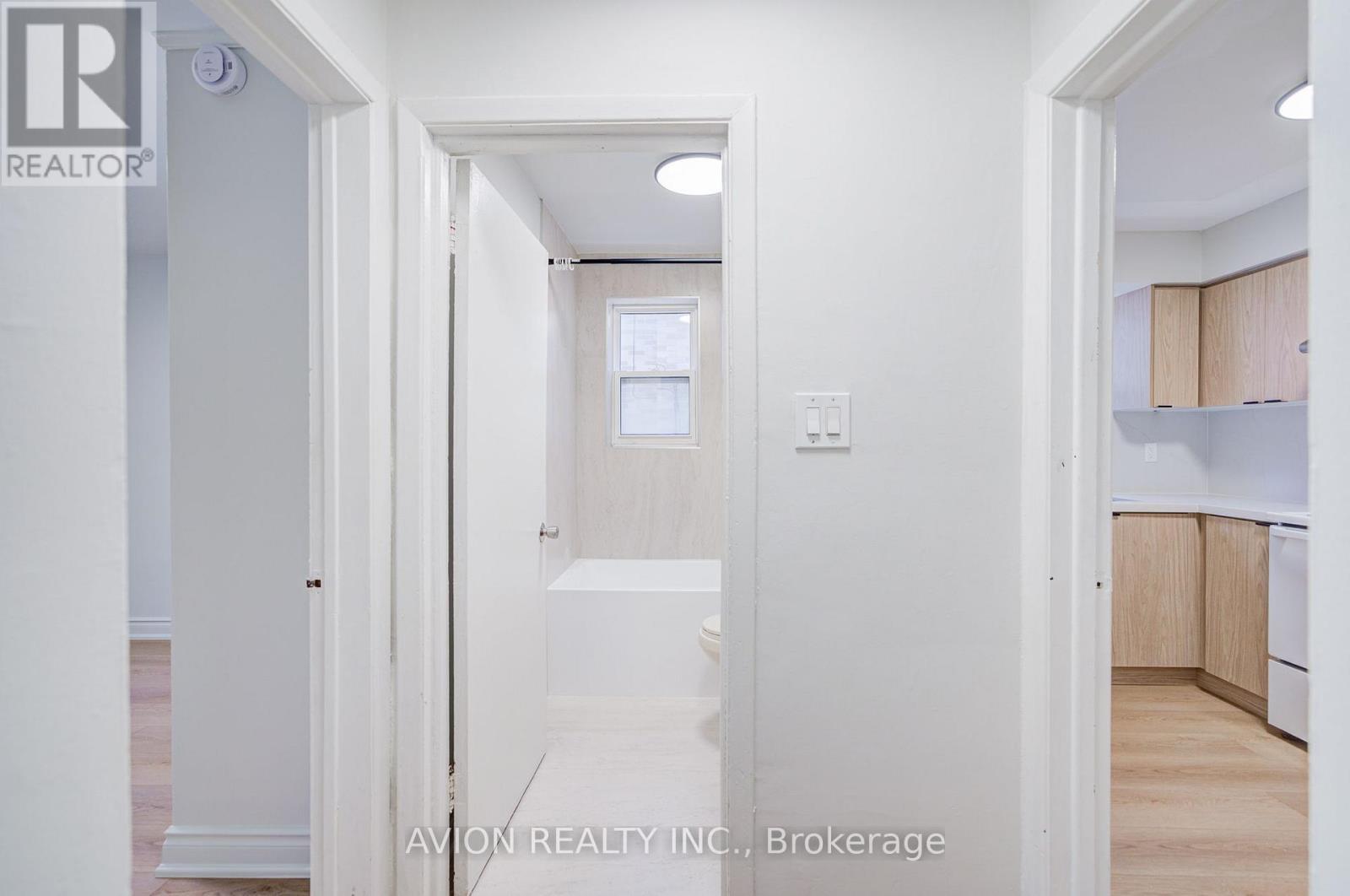 Unit 4 - 882 Broadview Avenue, Toronto, Ontario M4K 2R1 - Photo 6 - E13647462