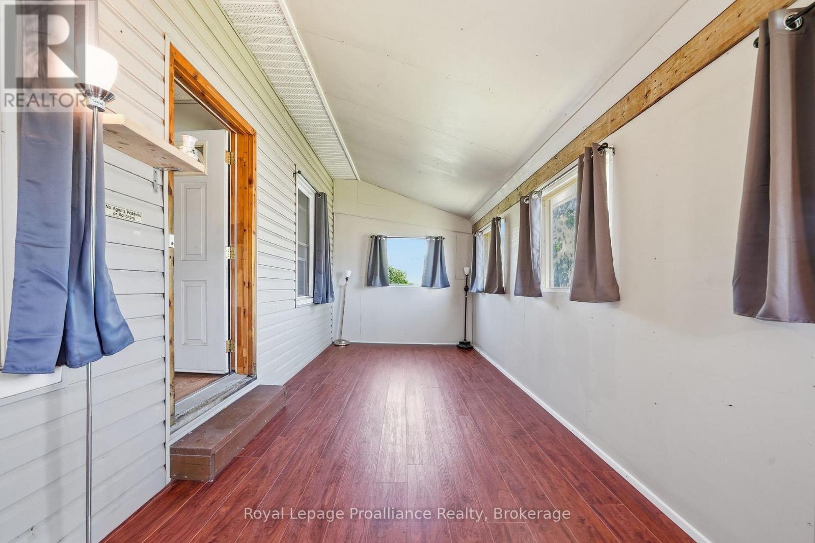 252 Sidney Street, Quinte West, Ontario  K8V 2T4 - Photo 19 - X13672530