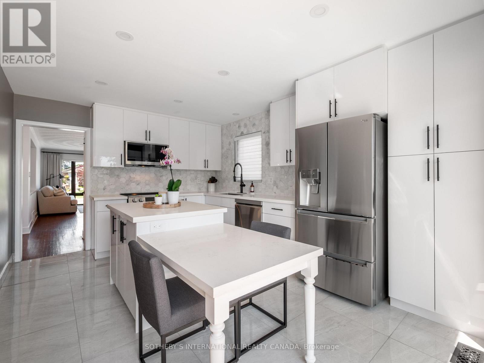 17 Sigmont Road, Toronto, Ontario  M9C 4K6 - Photo 16 - W13672468