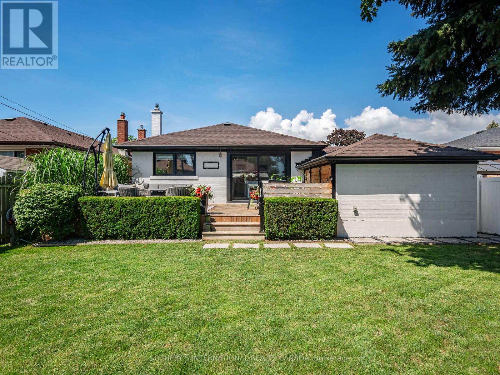 17 Sigmont Road, Toronto, Ontario  M9C 4K6 - Photo 43 - W13672468