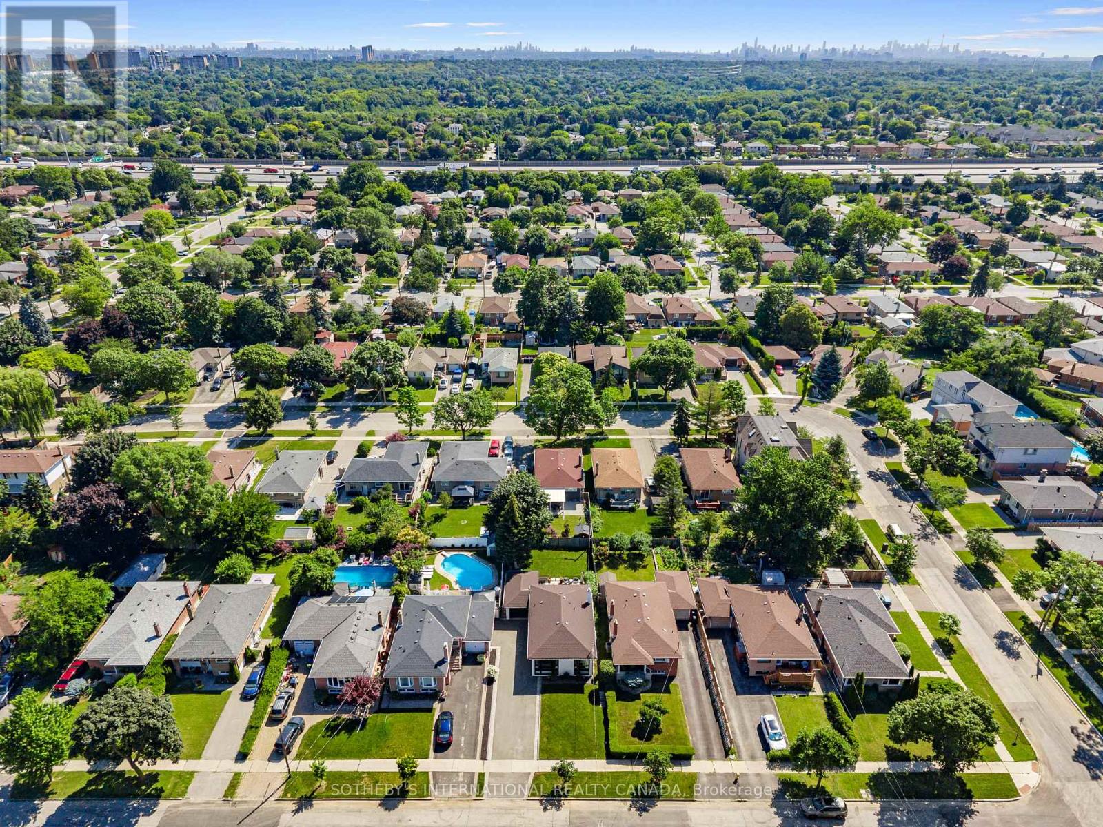 17 Sigmont Road, Toronto, Ontario  M9C 4K6 - Photo 47 - W13672468