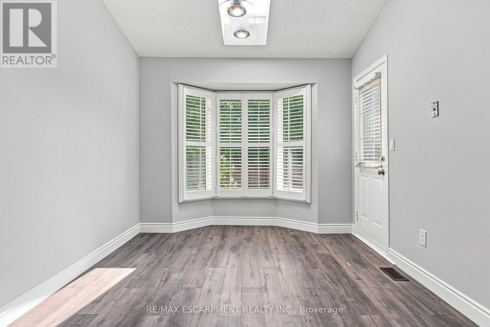 1 Perthshire Court, Hamilton, Ontario L9B 2H1 - Photo 14 - X13672458
