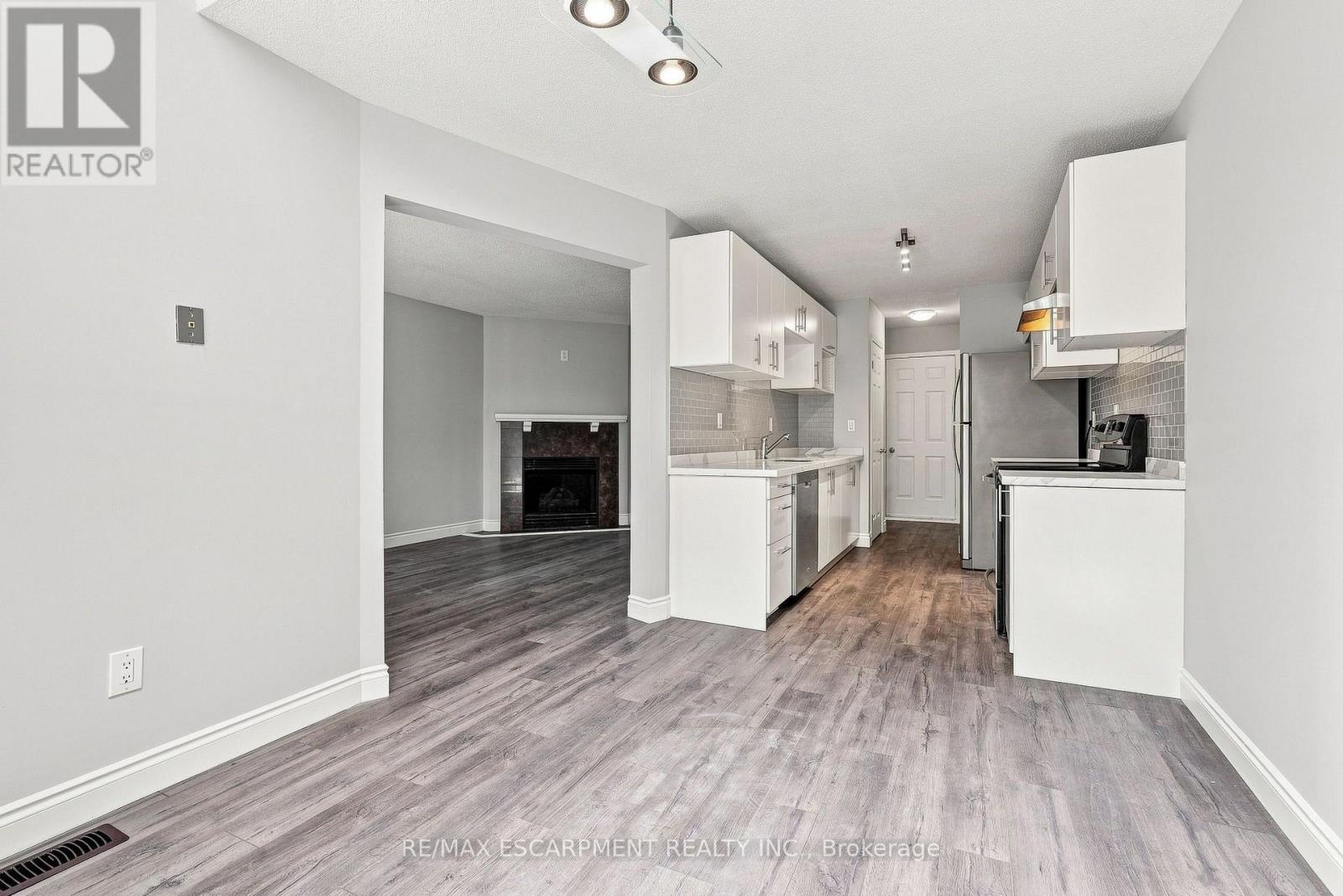1 Perthshire Court, Hamilton, Ontario L9B 2H1 - Photo 15 - X13672458