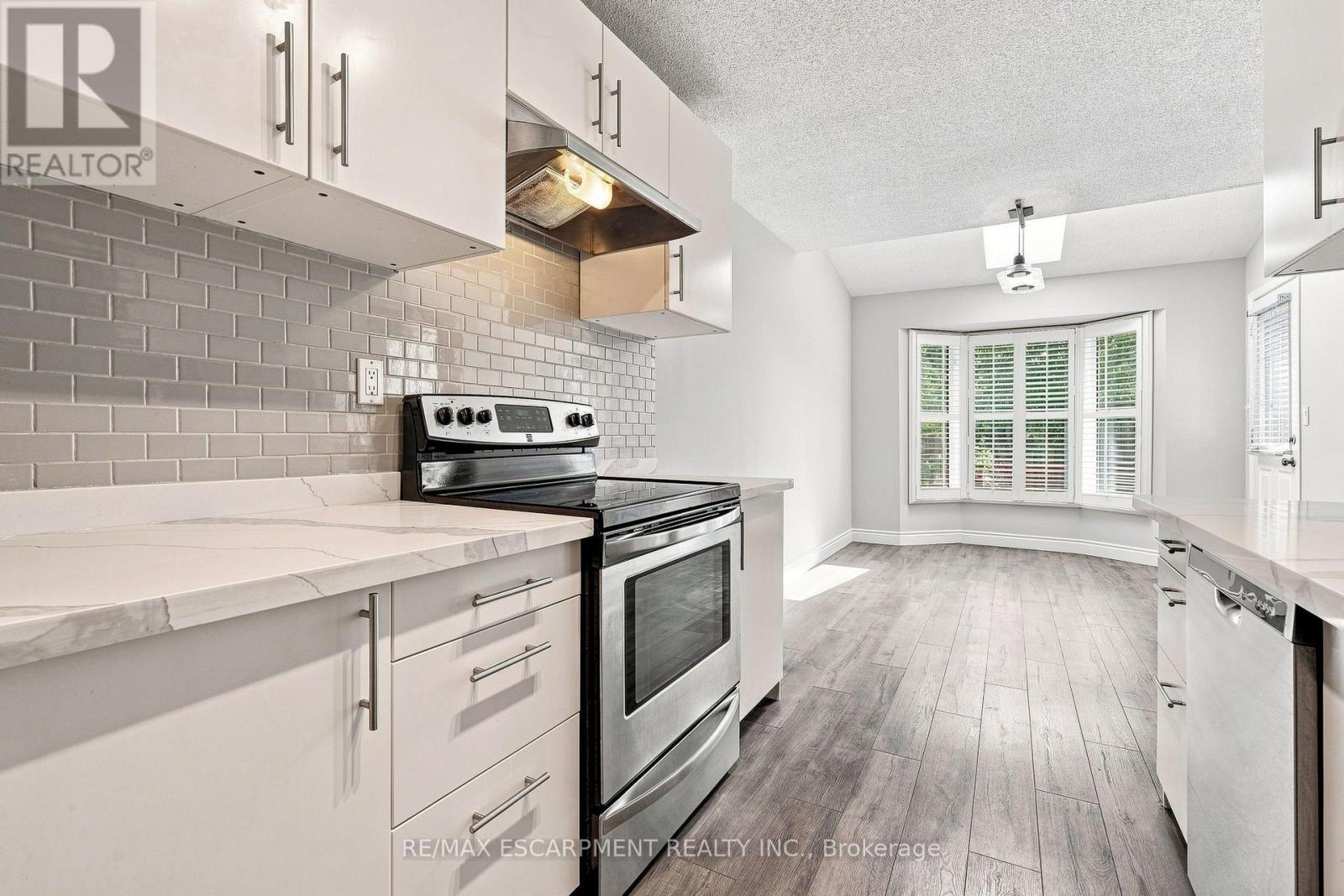 1 Perthshire Court, Hamilton, Ontario L9B 2H1 - Photo 20 - X13672458